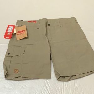 Fjallraven KARLA SHORTS - Light Khaki